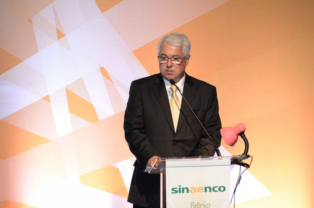 Carlos Roberto Soares Mingione 